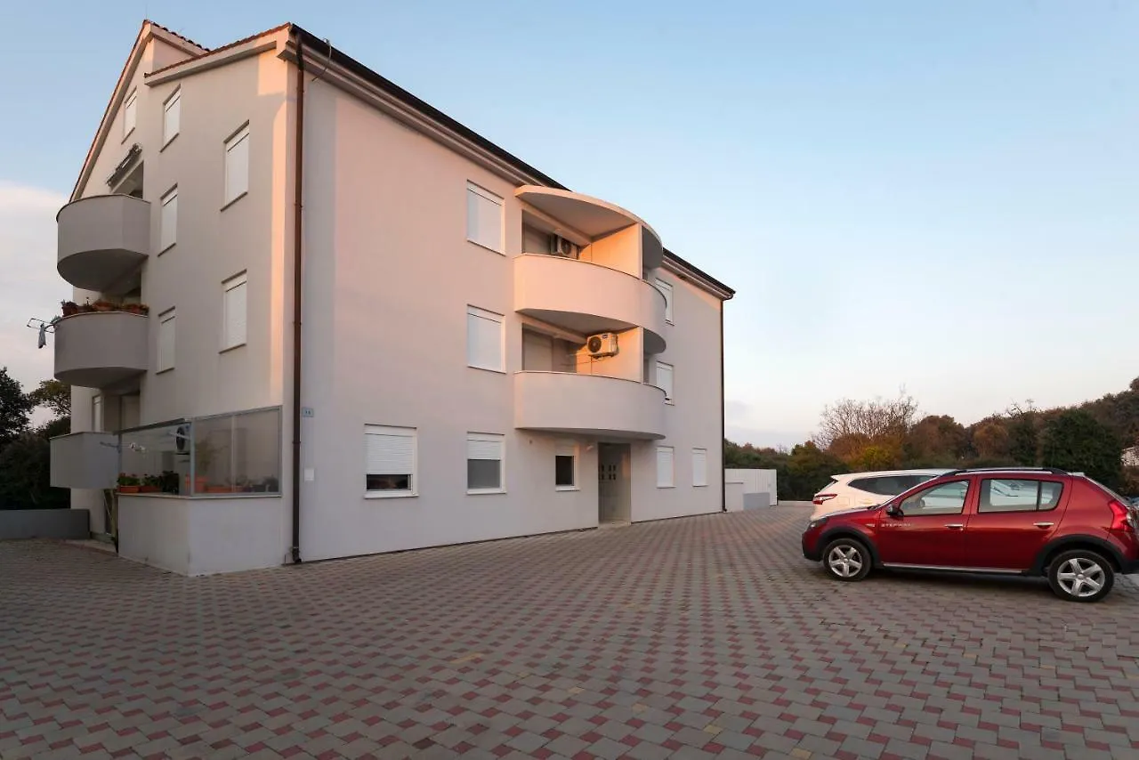 Apartment Alemar Ližnjan